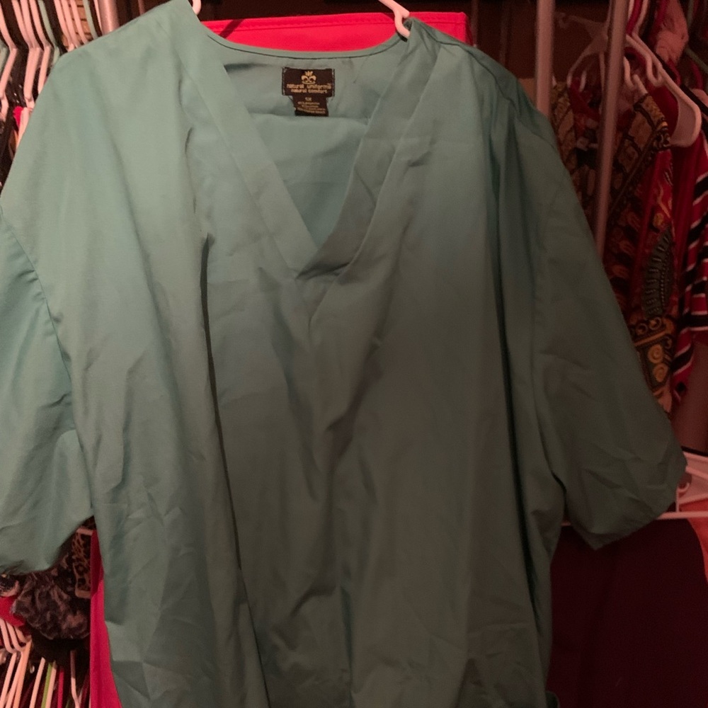 Natural scrubs size 5x green